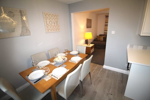 House | Dining