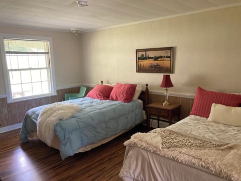 Classic Double or Twin Room, Mountain View | Bed sheets