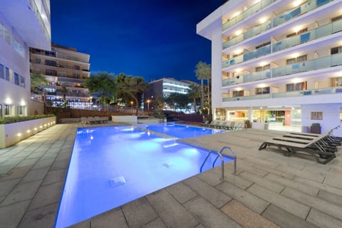 Indoor pool, outdoor pool