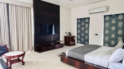 Superior Double Room, Garden View | Soundproofing