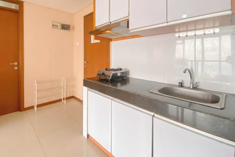 Apartment | Private kitchen | Fridge, stovetop, rice cooker