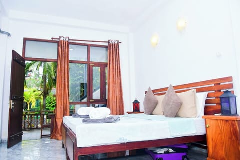 Double Room, Pool View | Desk, laptop workspace, free WiFi