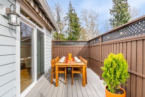 House, 3 Bedrooms | Outdoor dining