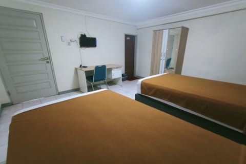 Standard Twin Room | Soundproofing, free WiFi, bed sheets