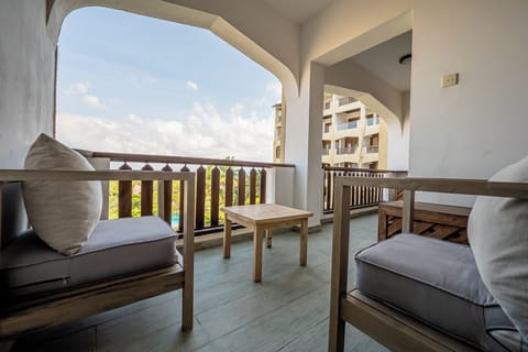 Standard Apartment, Beach View | Terrace/patio