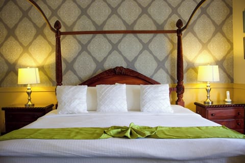 Deluxe Suite, Bay View | Free WiFi, bed sheets