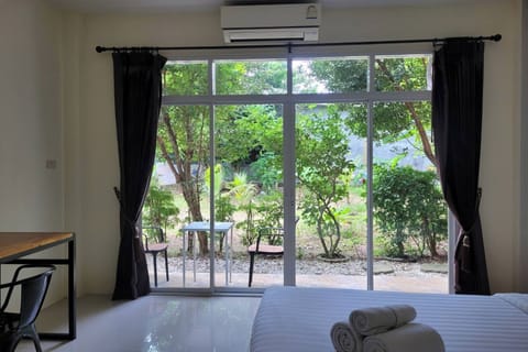 Superior Double Room | Desk, free WiFi, bed sheets