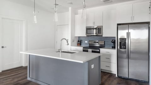 Apartment, 1 Bedroom | Private kitchen | Full-size fridge, oven, stovetop, dishwasher