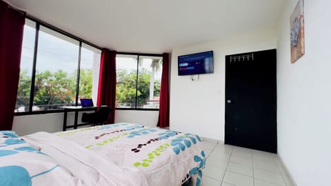 Luxury Suite, 1 Double Bed, Non Smoking, Private Bathroom | Premium bedding, desk, laptop workspace, free WiFi