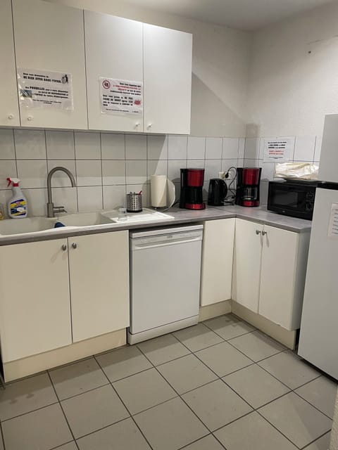 Shared fridge, microwave