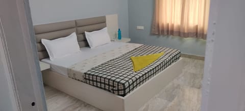 Deluxe Double Room, Multiple Bedrooms, City View | Soundproofing, free WiFi, bed sheets