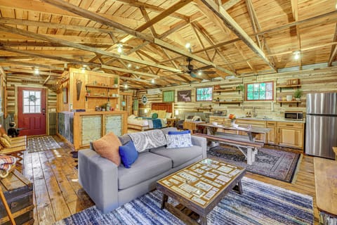 Apartment (0 Bedroom) | Interior