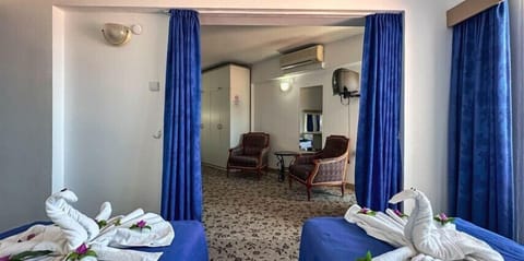 Comfort Room, Balcony, Sea View | Desk, free WiFi