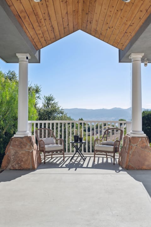 House, 6 Bedrooms | Terrace/patio