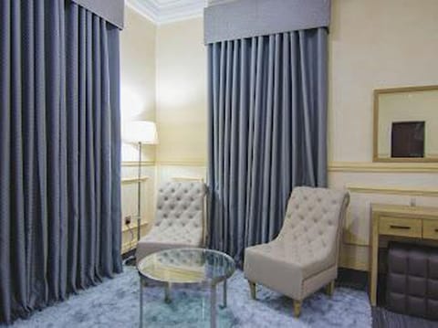 Executive Suite | Free WiFi