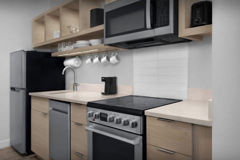 Suite, 1 Bedroom | Iron/ironing board, bed sheets