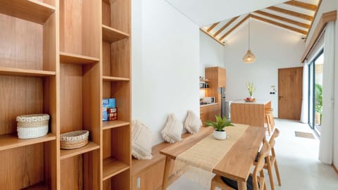 Villa, Pool View | Dining room