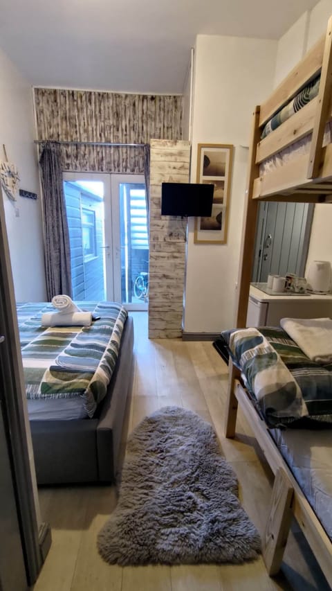 Standard Family Room for 4 | Desk, iron/ironing board, free WiFi, bed sheets