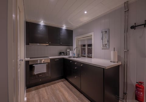 RORBU Medium/Fishermans cabin | Private kitchen | Oven