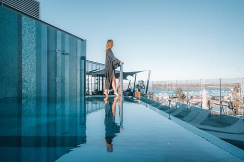 Outdoor pool, sun loungers