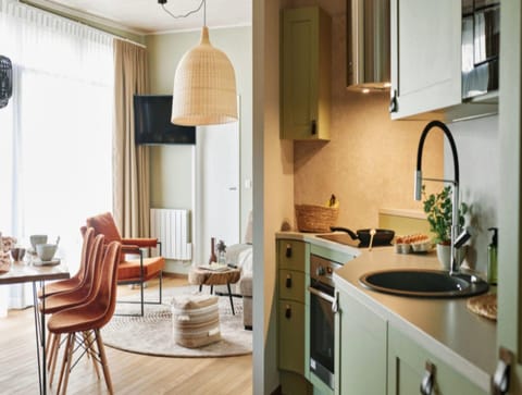 Bungalow | Private kitchen | Highchair