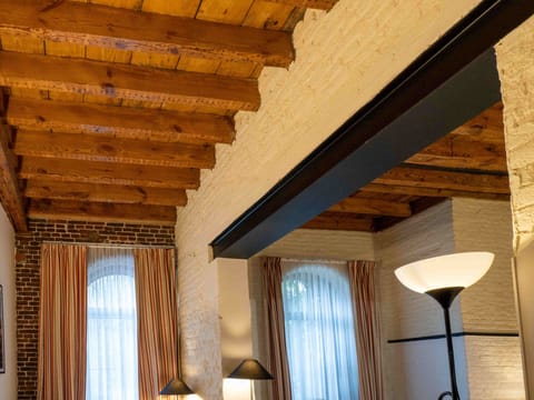 Premium Double or Twin Room, Canal View | Minibar, in-room safe, desk, blackout drapes