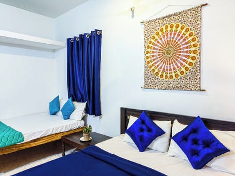 Classic Apartment, City View | Egyptian cotton sheets, premium bedding, free WiFi