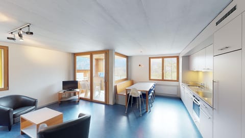 Apartment, 2 Bedrooms | Private kitchen