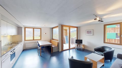 Apartment, 3 Bedrooms | Private kitchen