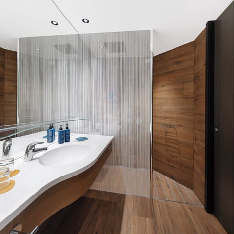 Junior Suite | Bathroom