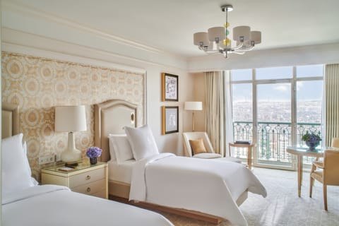 Premium Superior Room, 2 Twin Beds | Minibar, in-room safe, individually furnished, desk