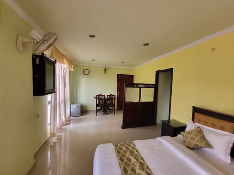 Deluxe Double Room | Free WiFi