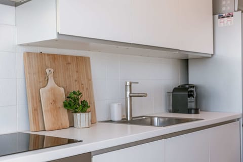 Apartment | 2 bedrooms, desk, Internet