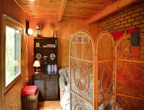 House | 3 bedrooms, individually furnished, bed sheets