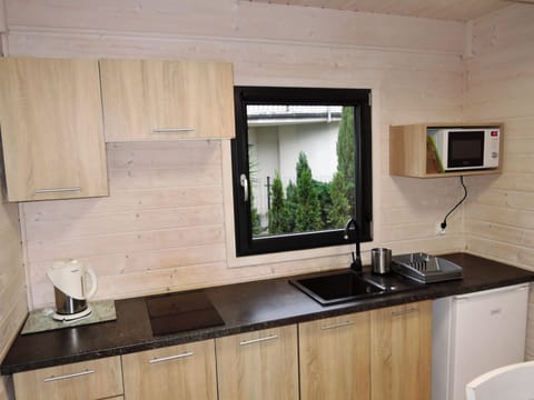 House | Private kitchen | Electric kettle, highchair