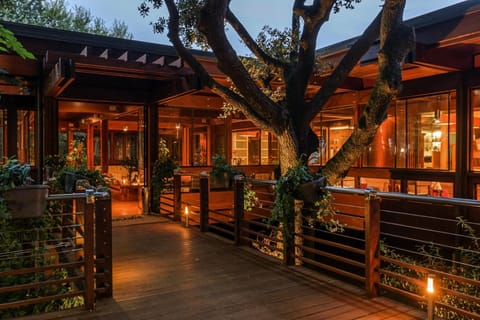 Bungalow | Exterior