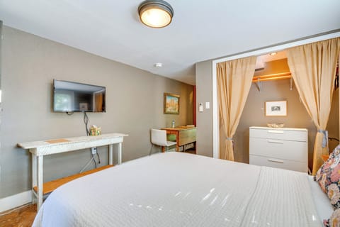 Apartment (0 Bedroom) | Interior