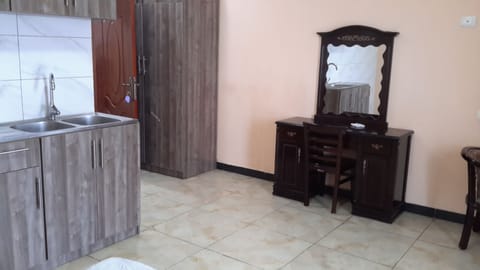 Single Room, City View | Laptop workspace, free WiFi