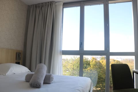 Standard Double Room | Premium bedding, individually furnished, desk, laptop workspace