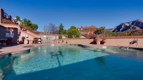 Indoor pool, seasonal outdoor pool, sun loungers