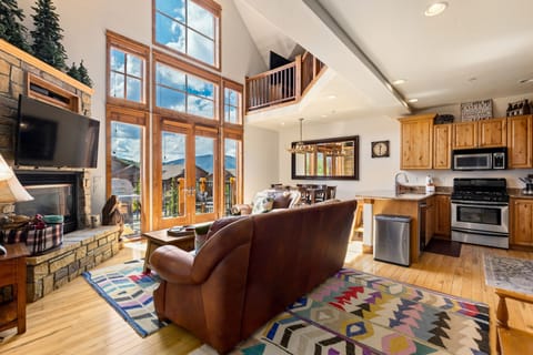 Townhome, 3 Bedrooms | Living area | Smart TV