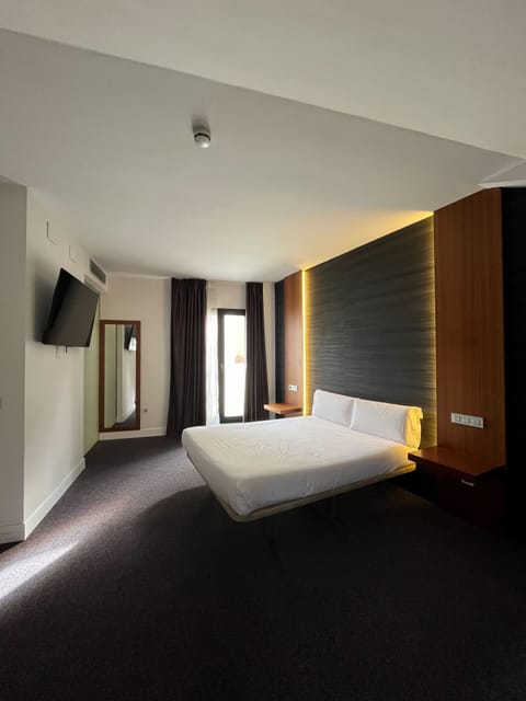 Double Room | Free WiFi