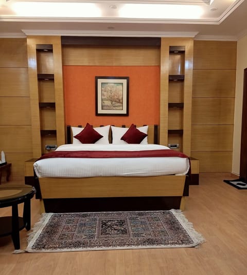 Executive Room | Desk, free WiFi