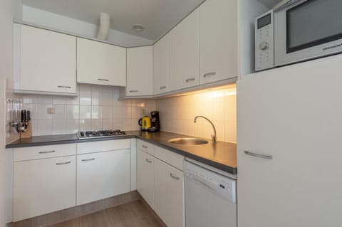 Comfort Apartment, 2 Bedrooms | Private kitchen | Fridge, microwave, dishwasher, coffee/tea maker