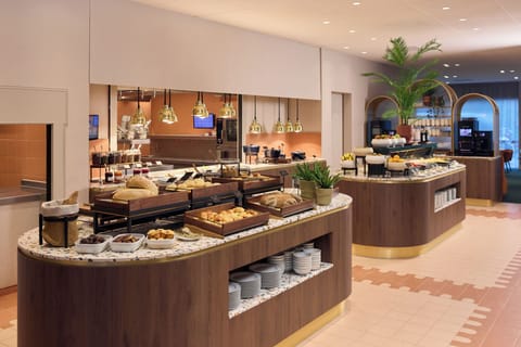 Daily buffet breakfast (EUR 32.50 per person)