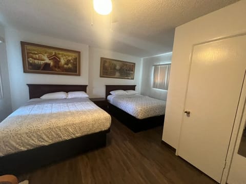 Comfort Double Room, 2 Queen Beds | Free WiFi