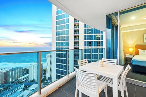 Apartment, 2 Bedrooms, Non Smoking, Ocean View | Balcony