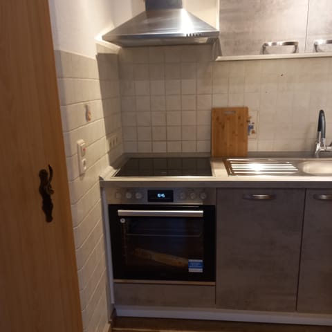 Classic Apartment, 2 Bedrooms | Private kitchen | Fridge, microwave, oven, dishwasher