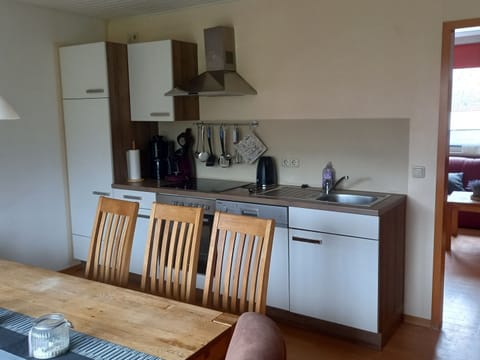 Comfort Apartment, 3 Bedrooms | Private kitchen | Fridge, microwave, oven, dishwasher