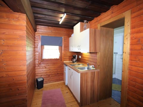 Classic House, 6 Bedrooms | Private kitchen | Fridge, coffee/tea maker